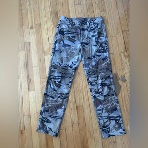 Under Armour Camouflage Men's Hunting Outdoors Pants